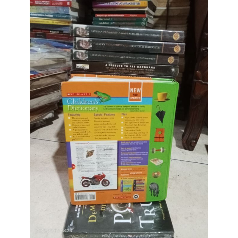 ORIGINAL BUKU SCHOLASTIC CHILDREN DICTIONARY