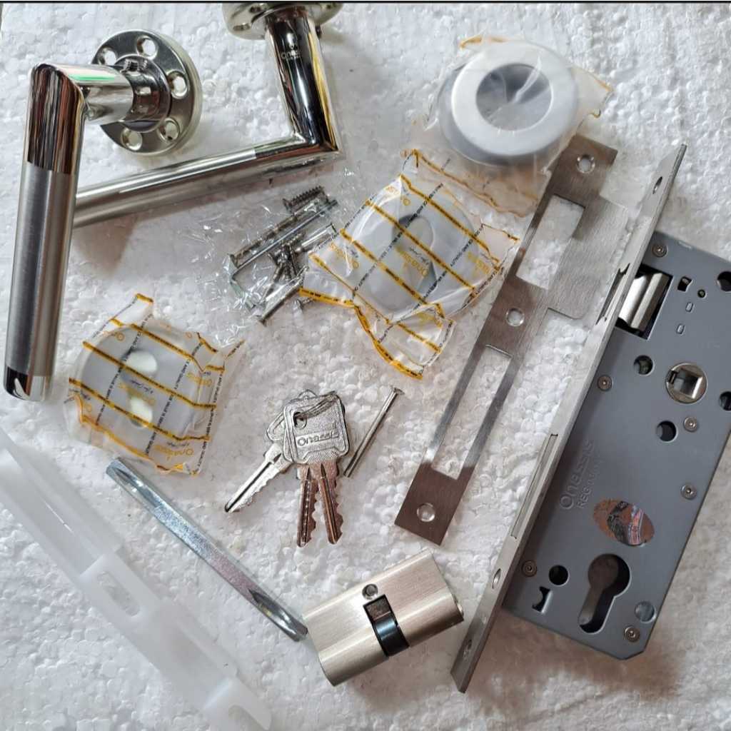 Kunci Pintu Handle Pisah merk Onassis 1 set