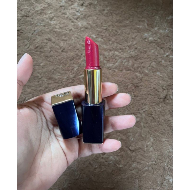 Estee lauder lipstick