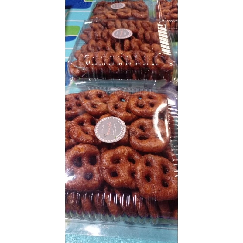

KUE CINCIN (MATA 4) / KUE CINCIN (MATA 1) / WADAI CINCIN / KHAS BANJARMASIN