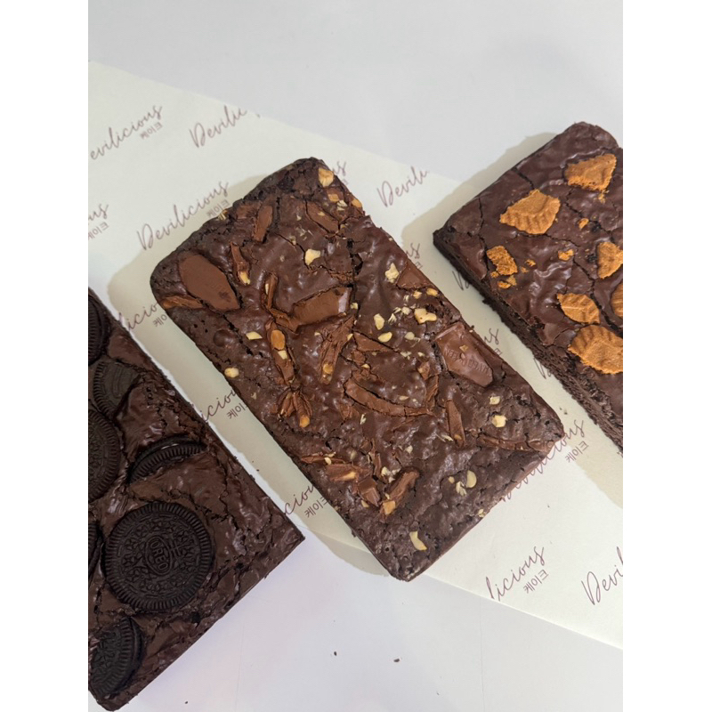 

OATMEAL BROWNIE SILVERQUEEN (HALF SIZE)