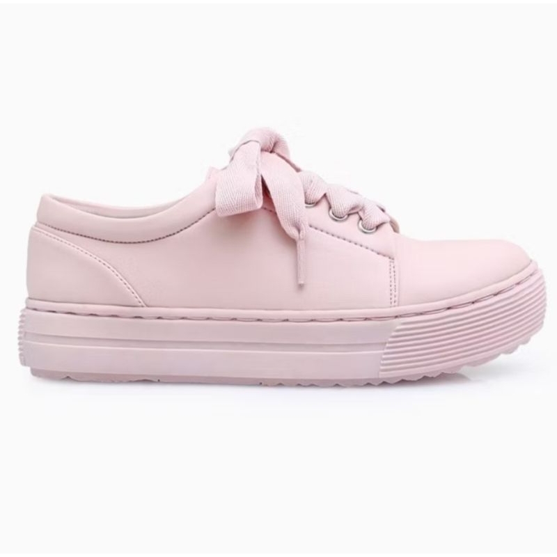 preloved sneaker pink by khakikakiku