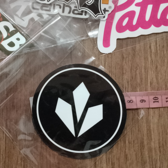 

(BISA-COD) STIKER STAYCOLL AESTHETIC STIKER HELM STIKER LOCAL BRAND STIKER AESTETHIC ANTI AIR STICKER BIJIAN STICKER ECERAN STICKER METAL STICKER POP VIRAL