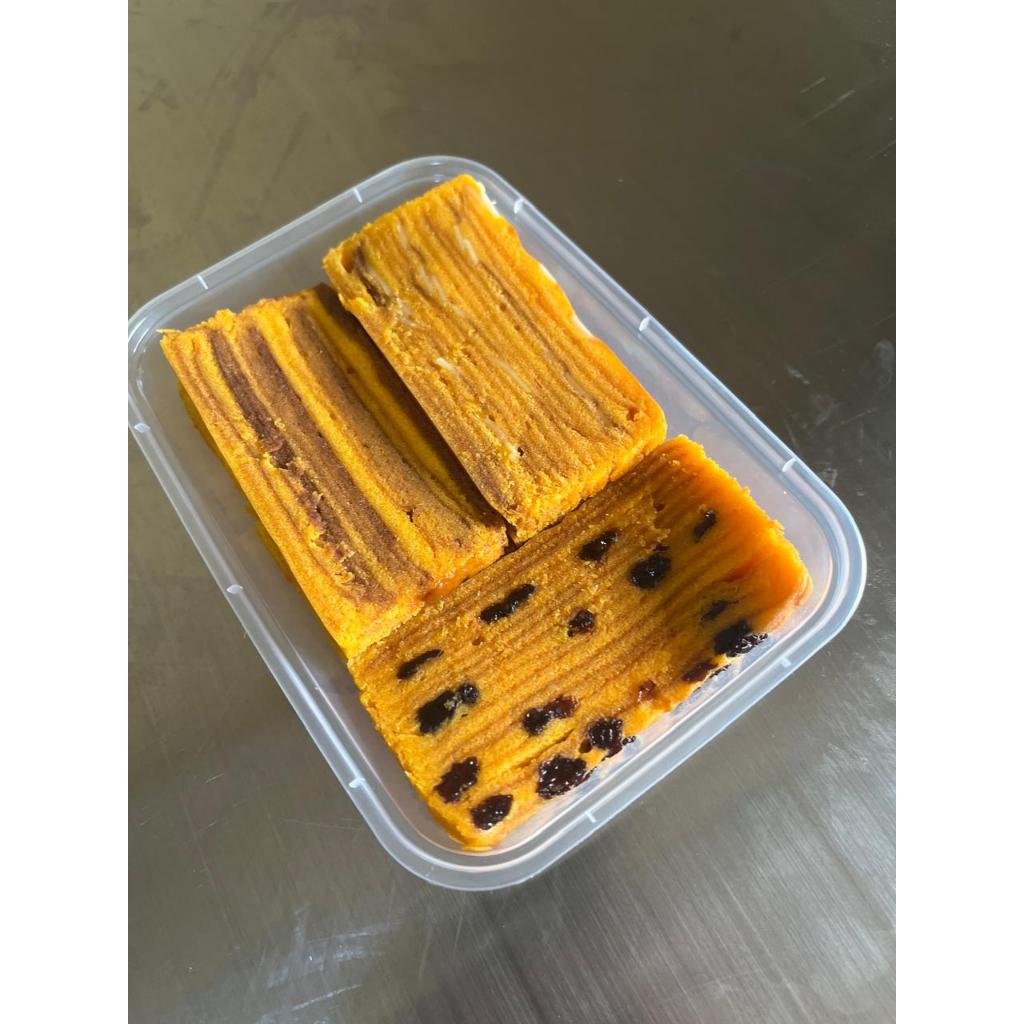 

Beli 1 Gratis 1 Potongan Lapis legit 6 rasa keju,almond,prunes,nutella,kismis dan Original berat 250 gram