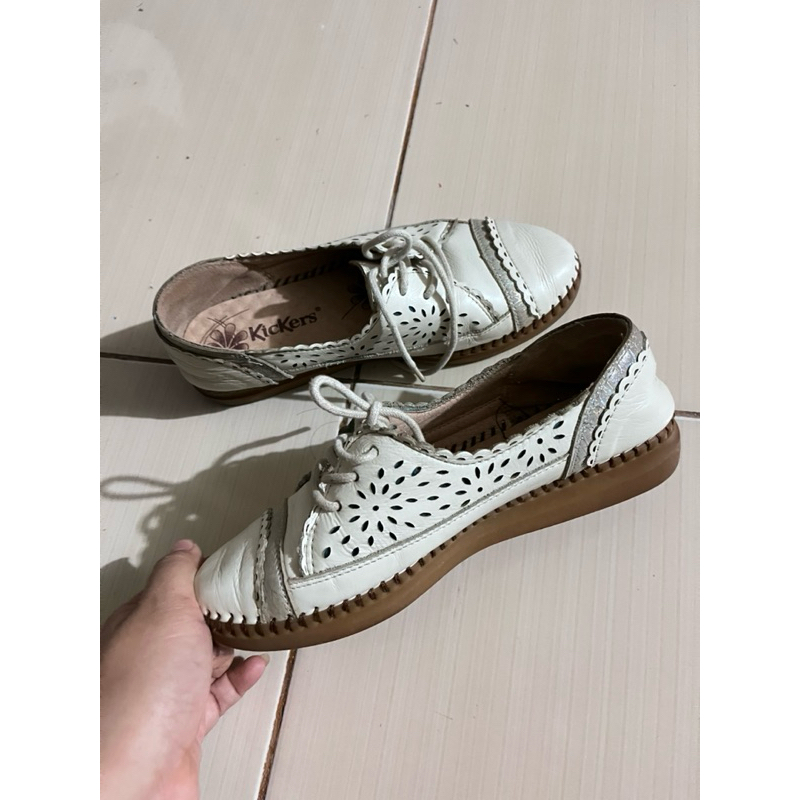 SEPATU VINTAGE KICKERS ORIGINAL SECOND SIZE 37
