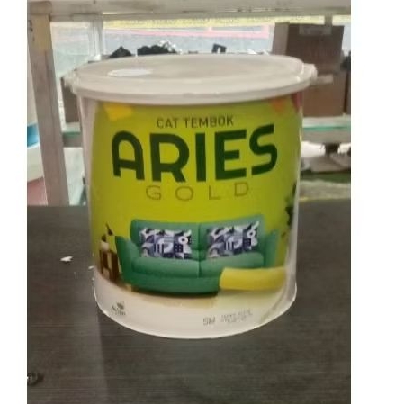 Cat Tembok Aries Gold