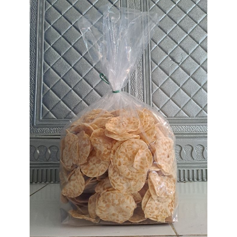 

KERIPIK TEMPE SAGU LOSS 1/2KG 1KG