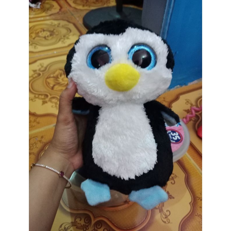 boneka ty penguin mata  belo berkaca kaca tidak nemu merk