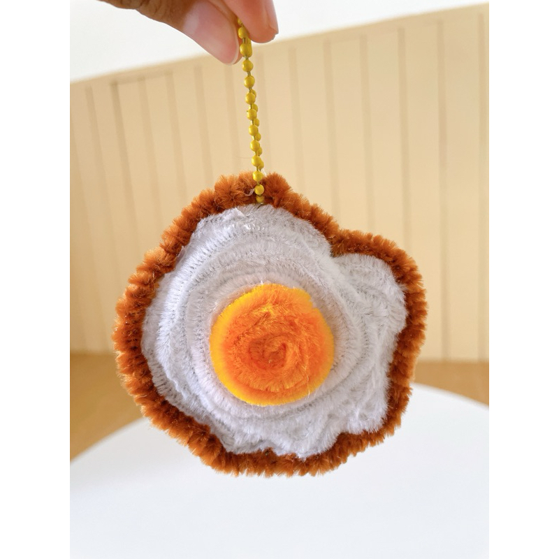 gantungan kunci telur matasapi telur ceplok keychain kawat bulu lucu inisial bunga karakter huruf so