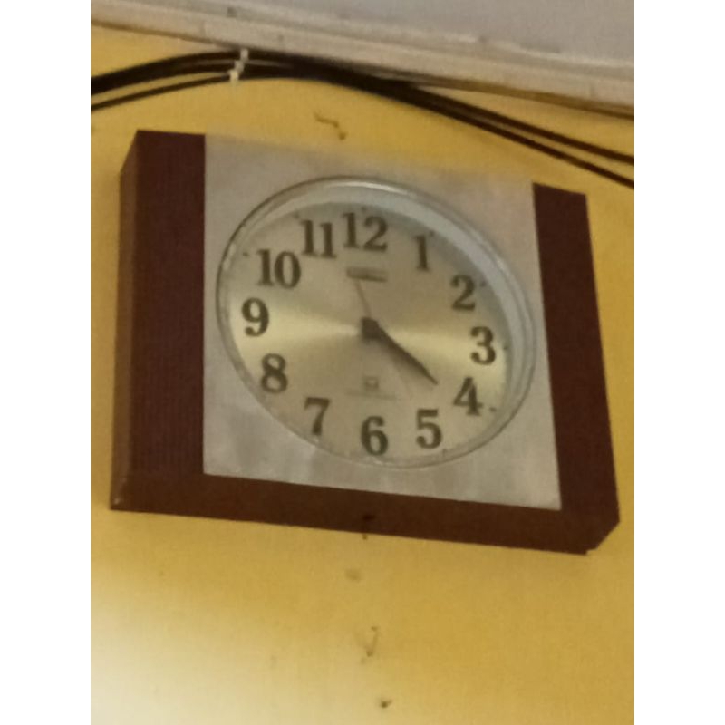 jam dinding/jam antik/jadul/lawasan