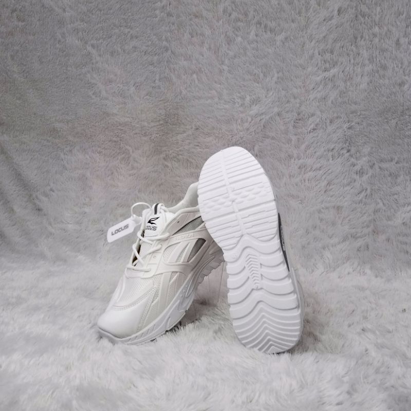 SEPATU LOCUS WANITA - TGO - 8708 - 37-40.