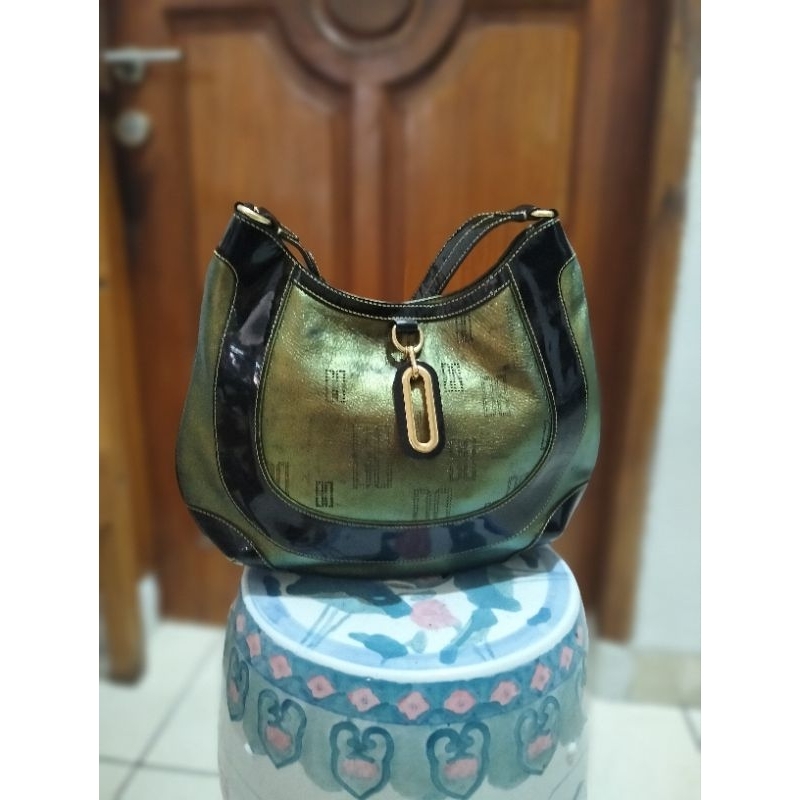 Tas pesta wanita kulit asli