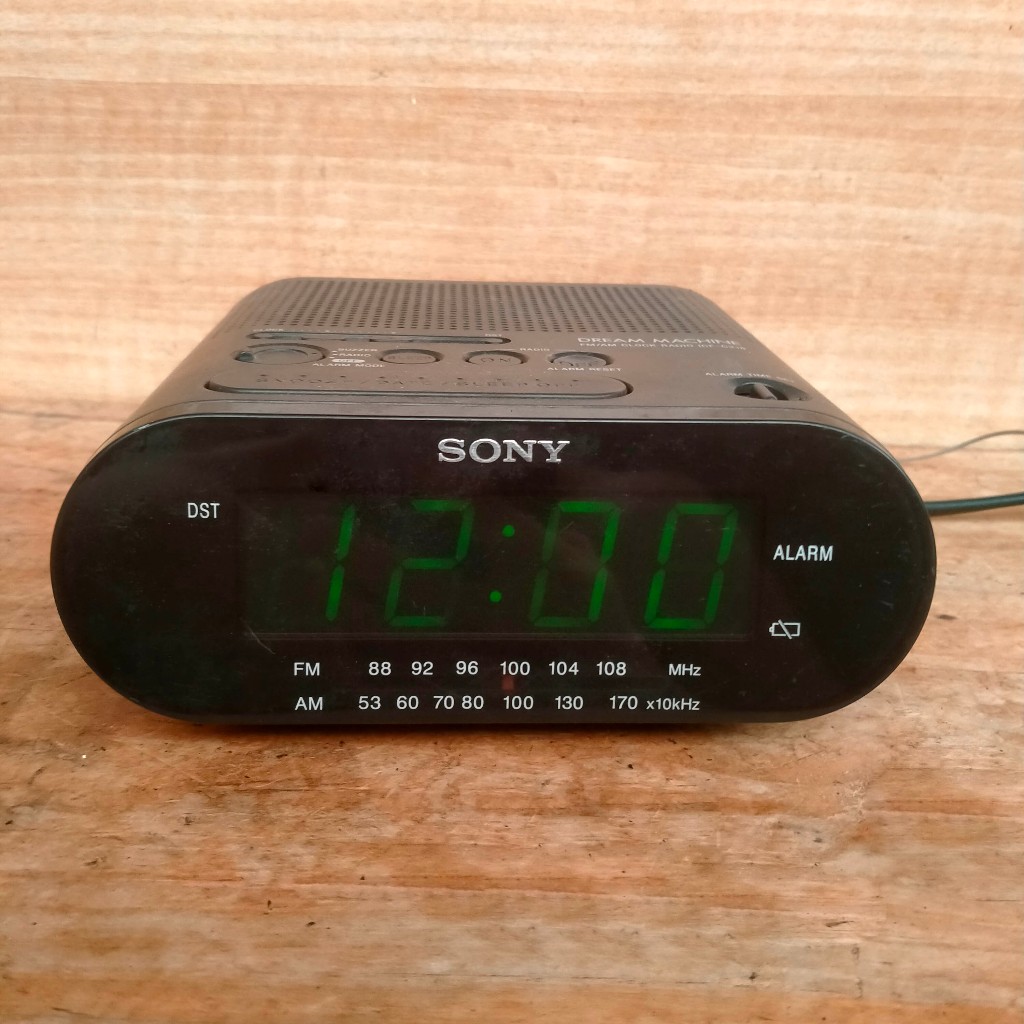 Sony Radio Jam Digital Alarm Sony ICF-C218