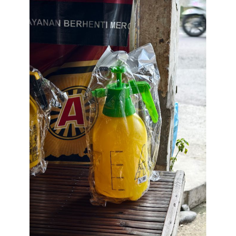 Semprotan 2 liter Sprayer 2 Liter