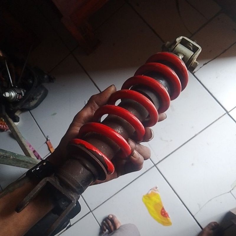 shock belakang cb 150R