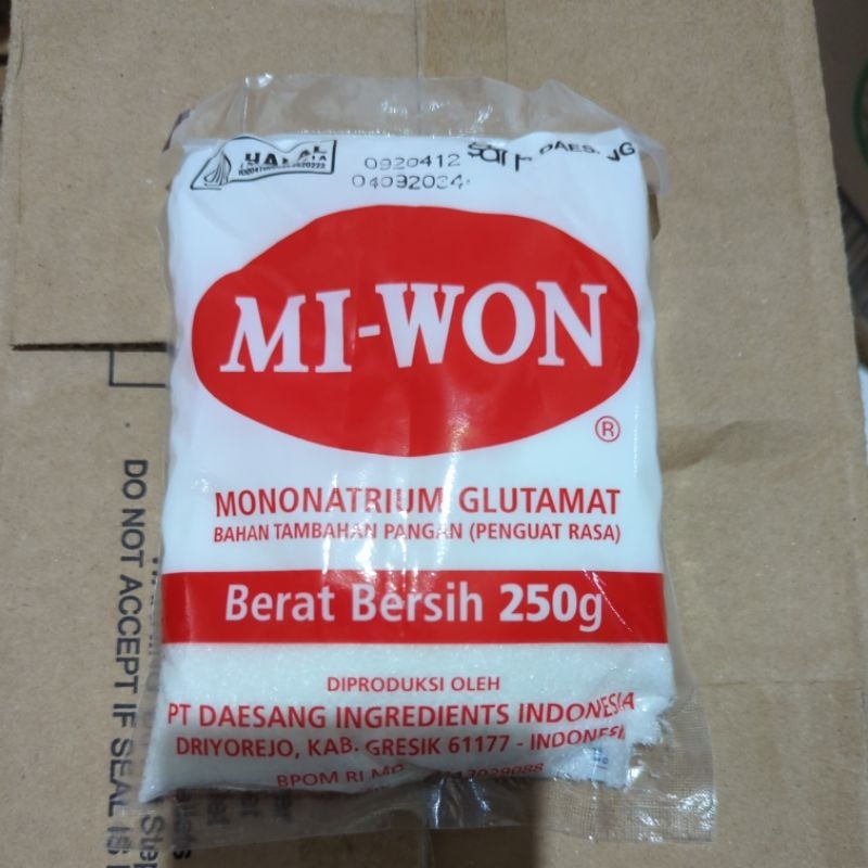 

penguat rasa MIWON MSG 250G. stok banyak. beli banyak untuk mendapat harga grosir.