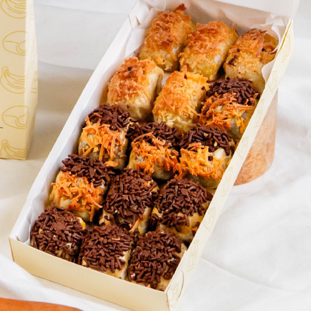 

Lovely Back - [MINI BOLLEN] by The Bollen Baker / Pisang Bollen Premium / Kue Pisang Coklat Keju