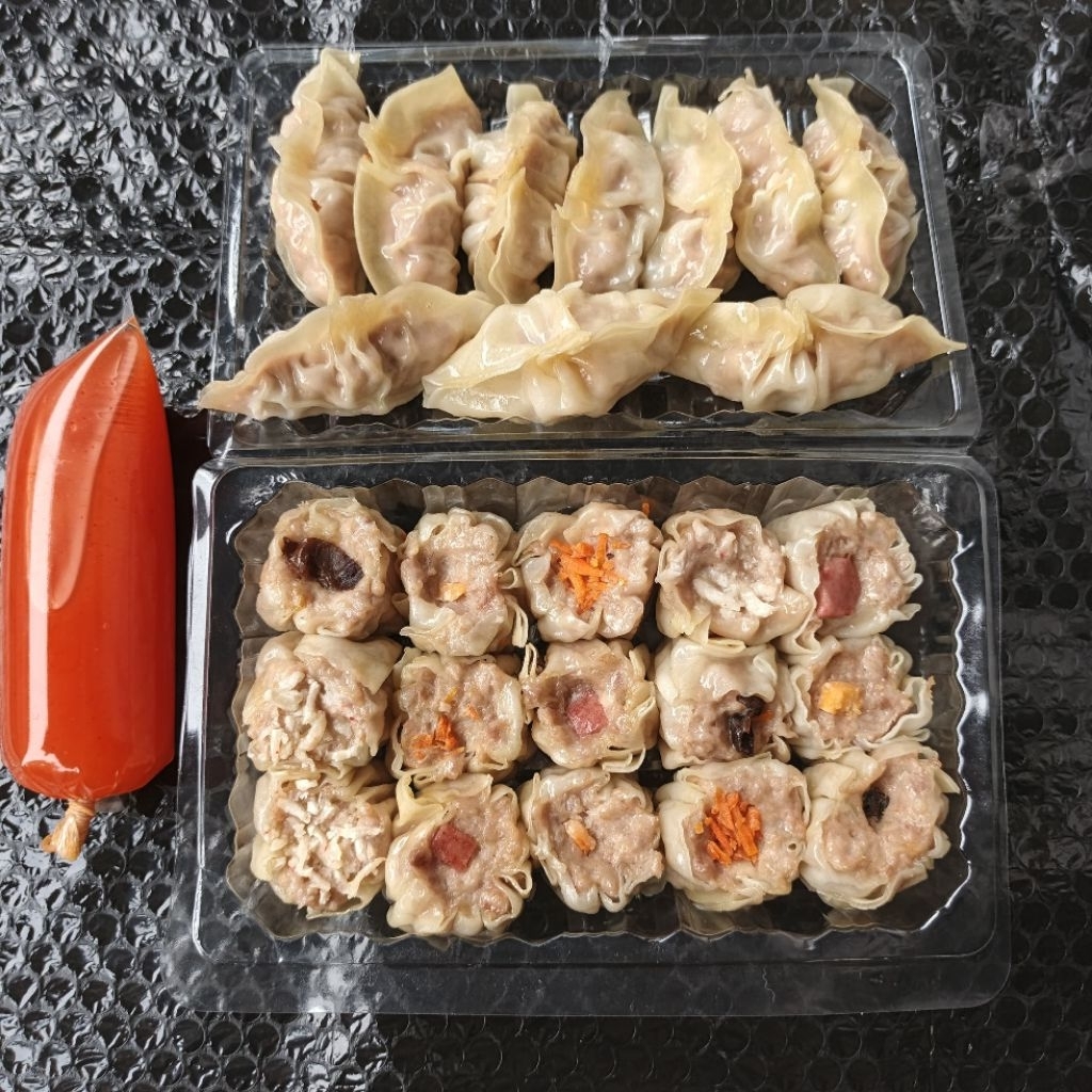 

Promo 7.7 DIMSUM AYAM GYOMIX (GYOZA DAN MIX) isi 25 pcs plus saus matang