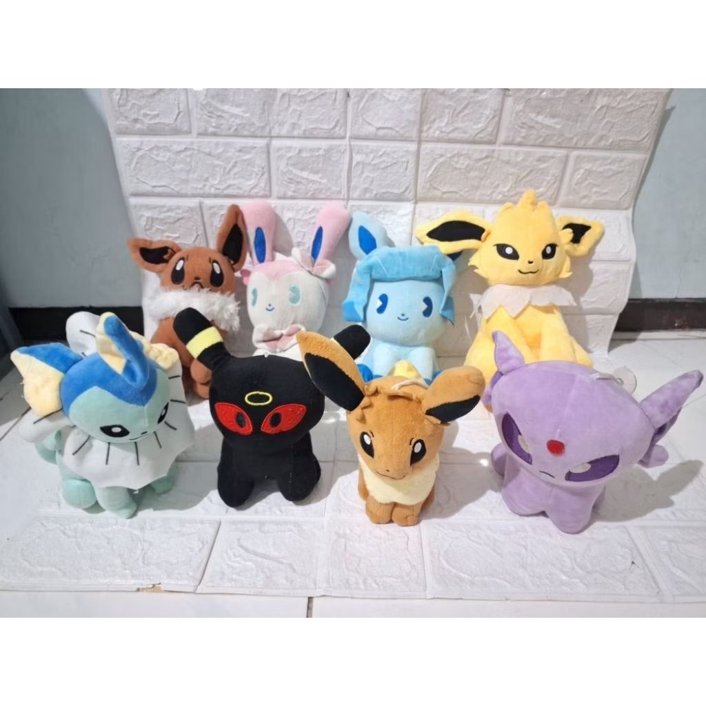 boneka pokemon evolusi eeve eve sylveon glaceon jolteon  umbreon espeon vaporeon eevee leafeon