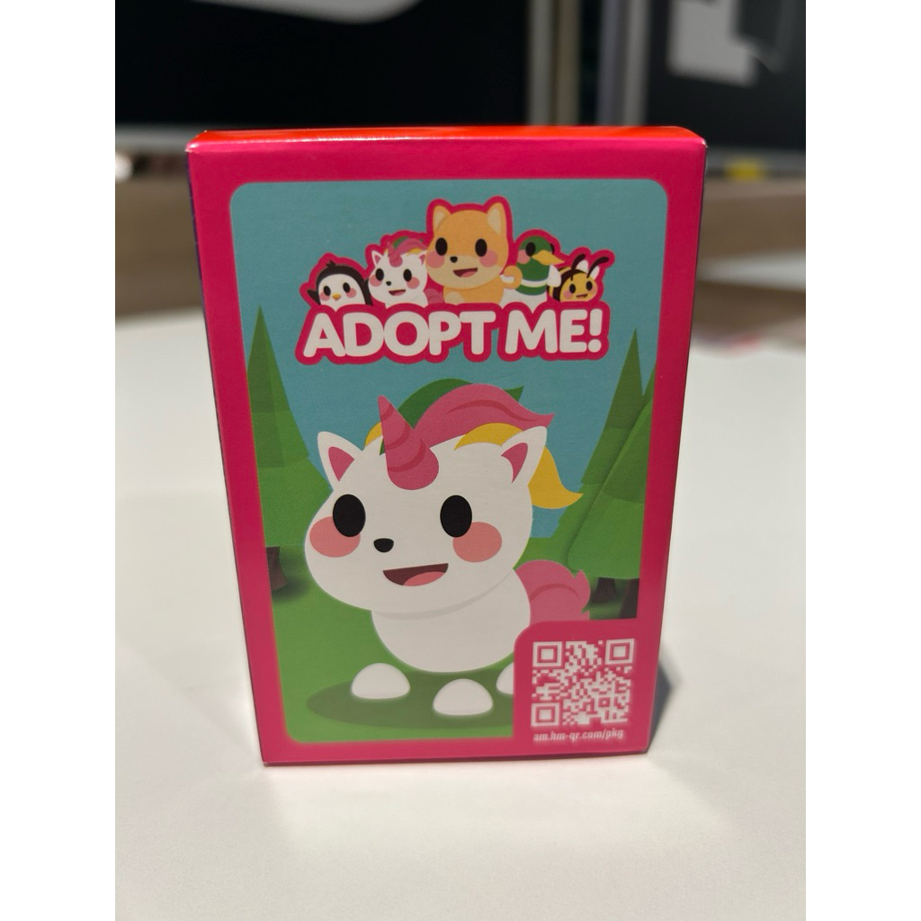 mainan happy meals McD Adopt ME unicorn