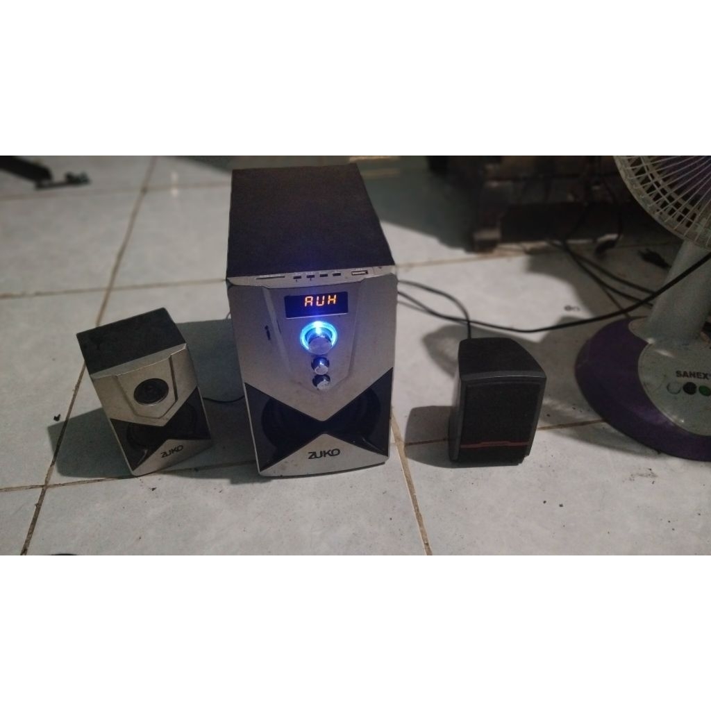 SPEAKER AKTIF BLUETOOTH ZUKO