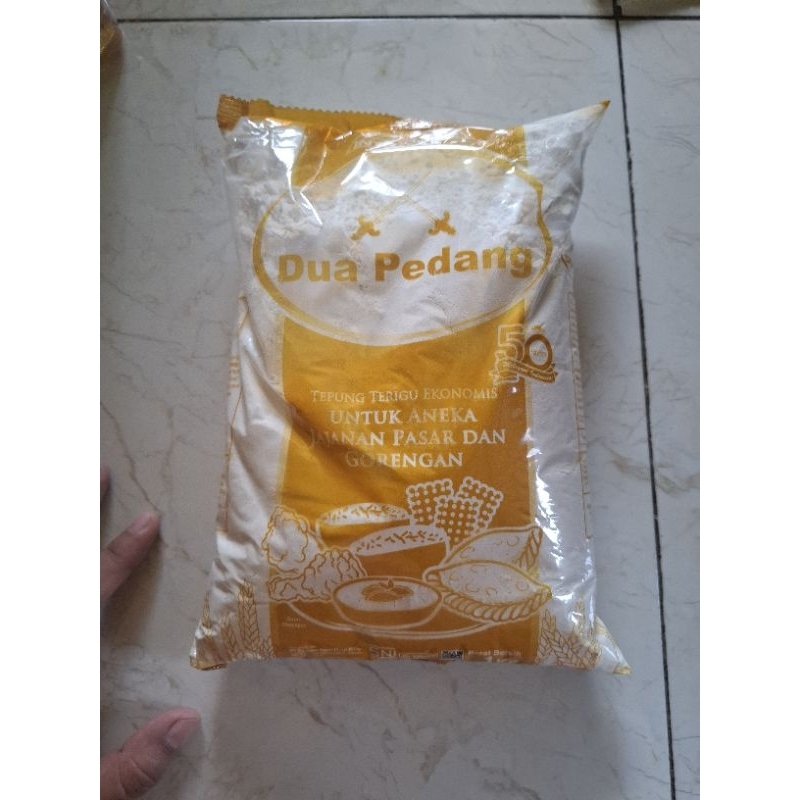 

TEPUNG DUA PEDANG 1 KG