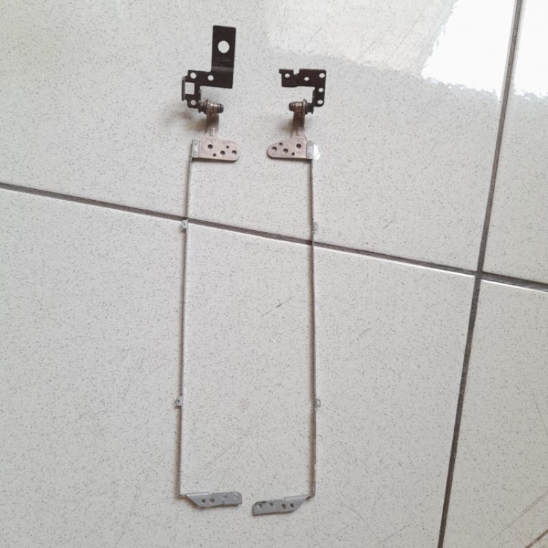 Hinge Engsel Laptop Acer Aspire V5-471 V5-431 V5 471 471P 431 V5-471P