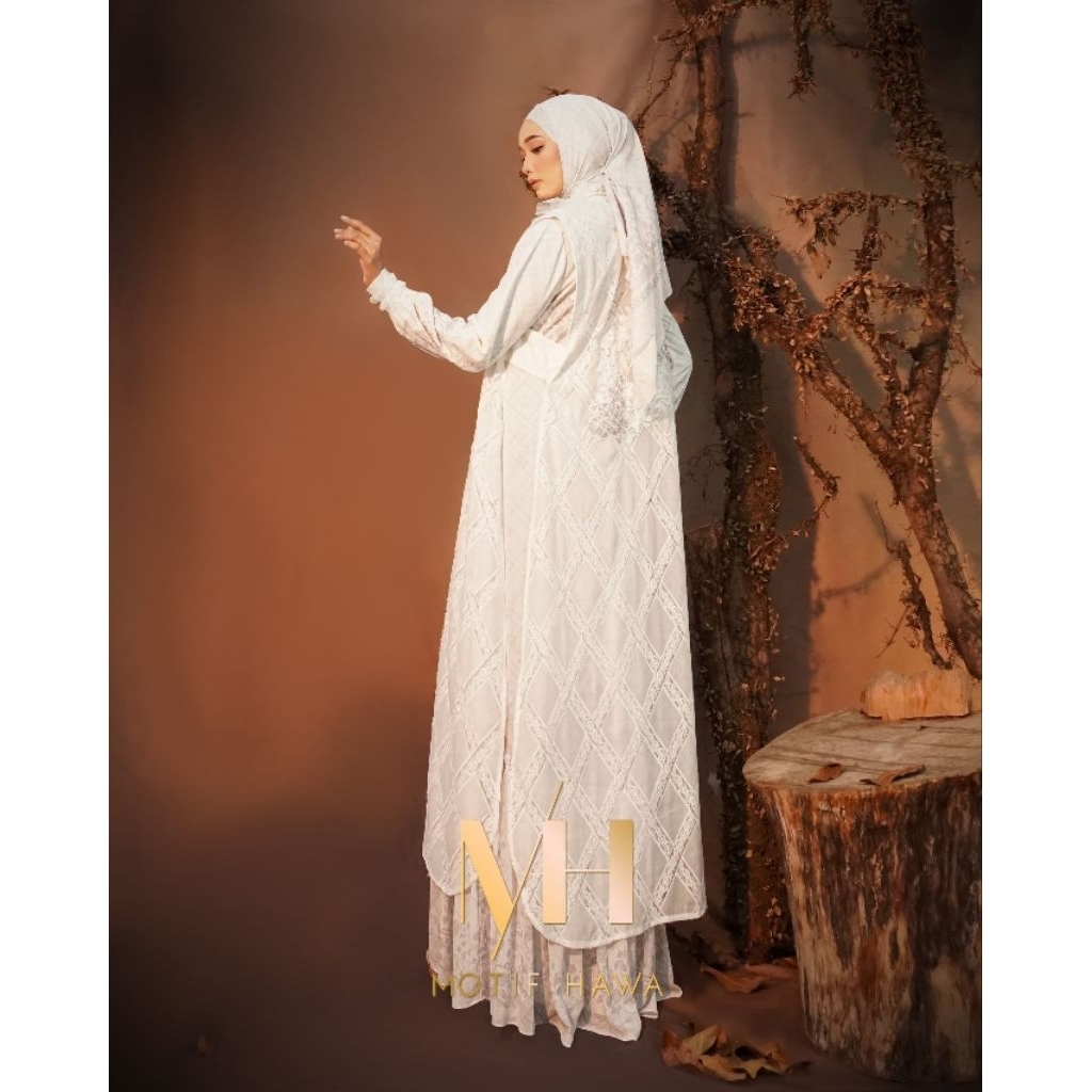 MH - Clarissa PO by Motif Hawa