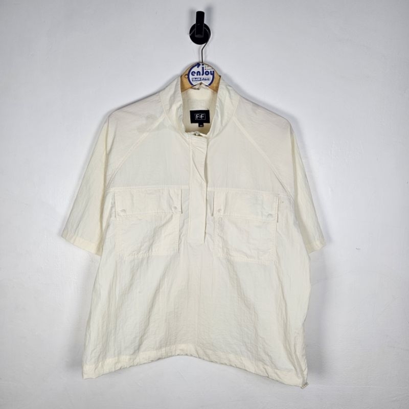 atasan halfzip F2F parasut tipis sports olahraga second preloved