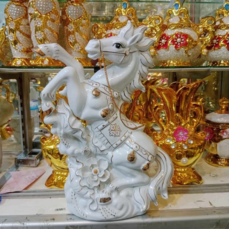 Keramik Pajangan Kuda Itali,Hiasan Lemari Kaca