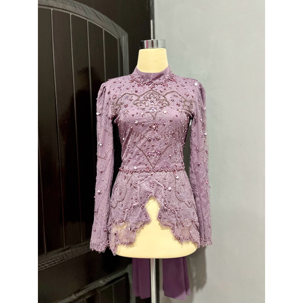 (For Rent) kebaya lilac wisuda | lamaran | full payet