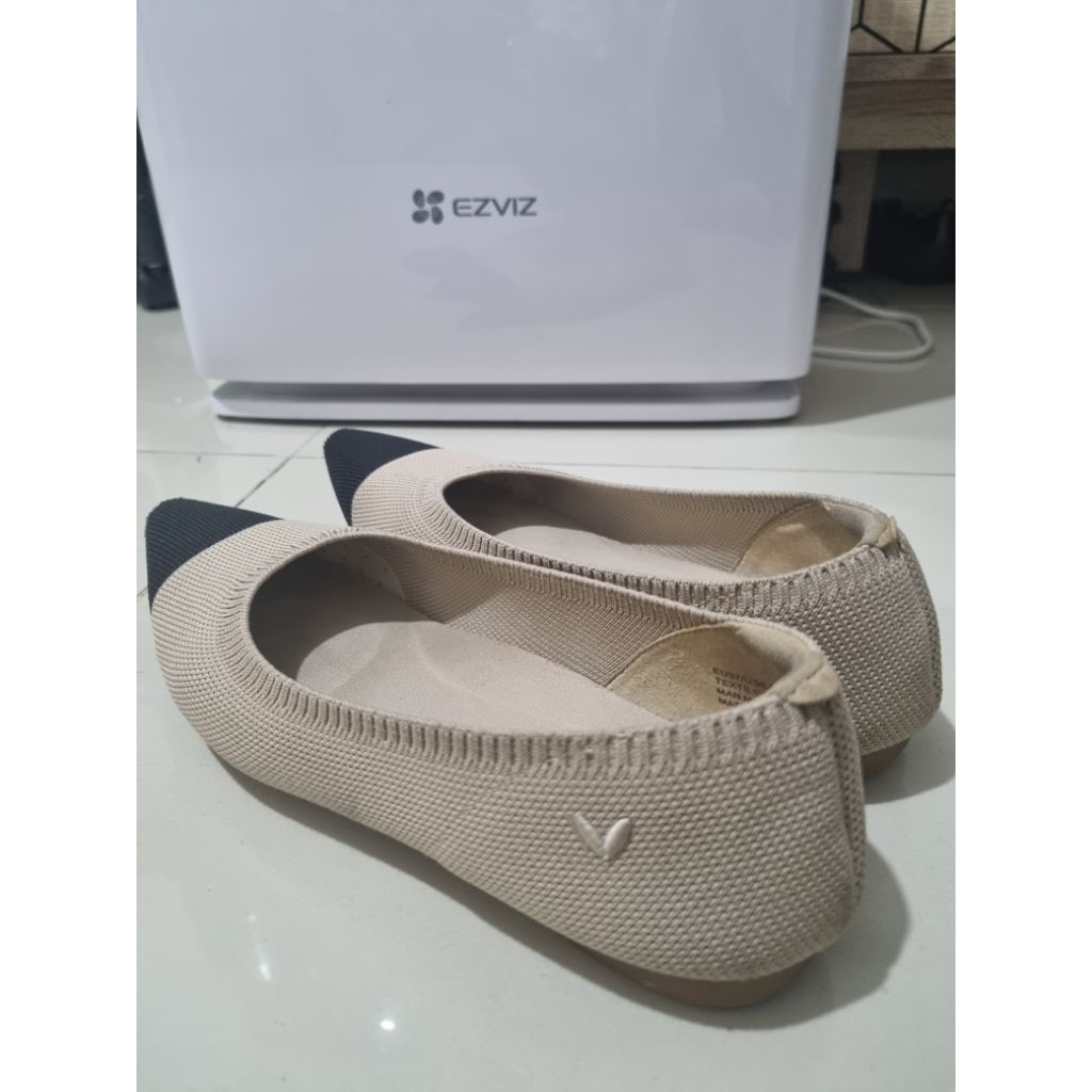 vivaia flat shoes pointed toe ballet