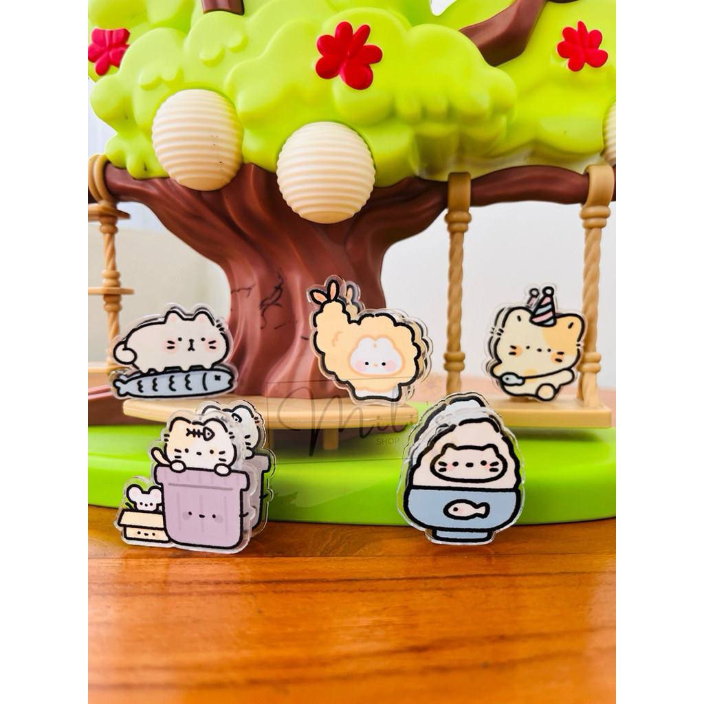 

jepitan kertas / klip kertas / paper clip