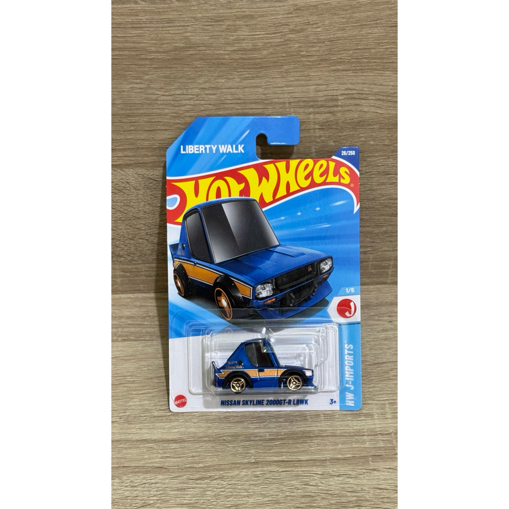 Hot wheels Nissan Skyline Tooned LBWK Biru