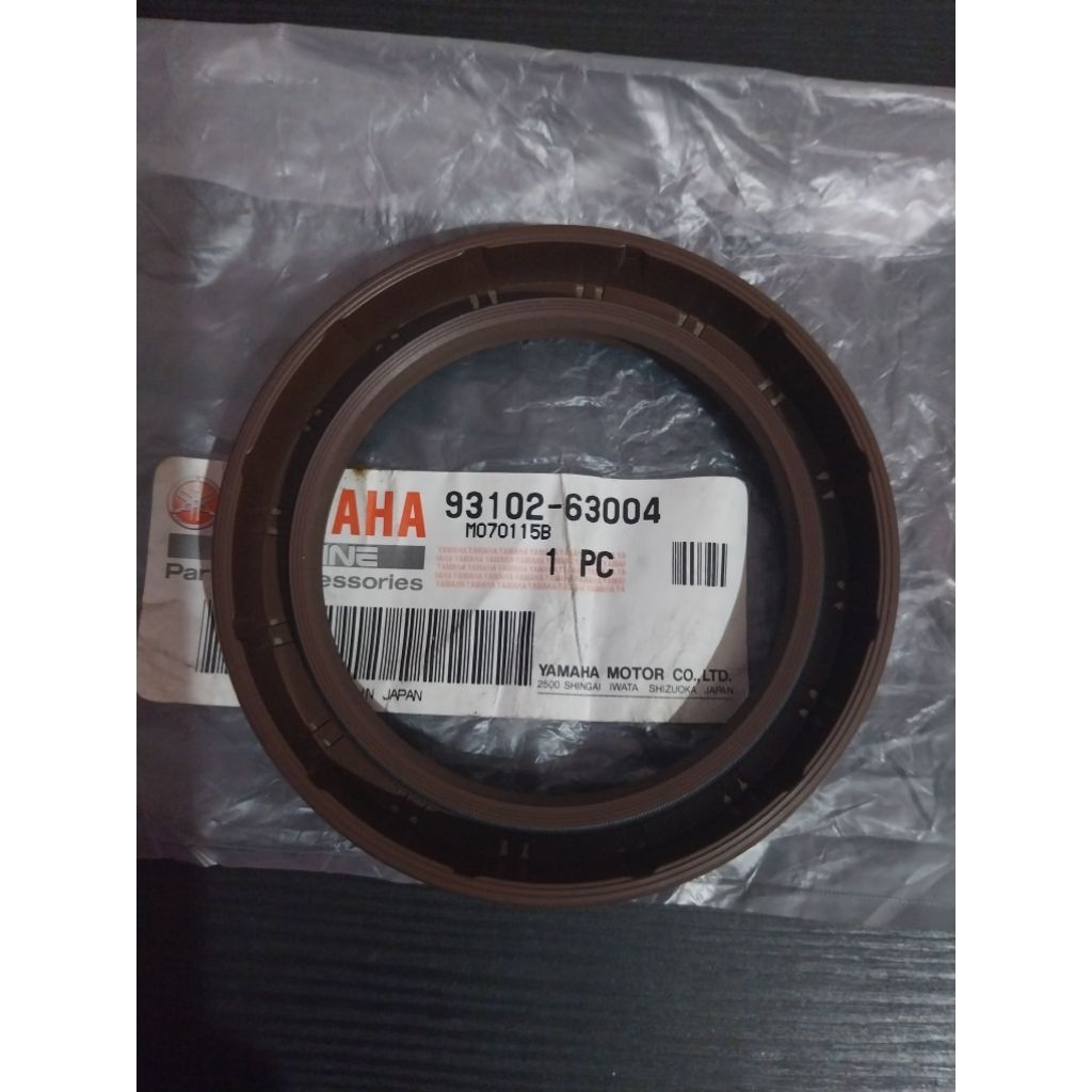 OIL SEAL 93102-63004 UNTUK MESIN TEMPEL YAMAHA 200-250PK 4TAK