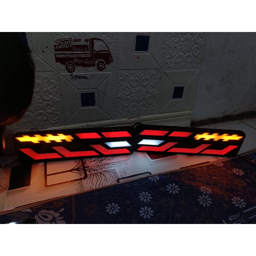 Lampu rem mobil pickup Traga/Phanter terbaru 12volt