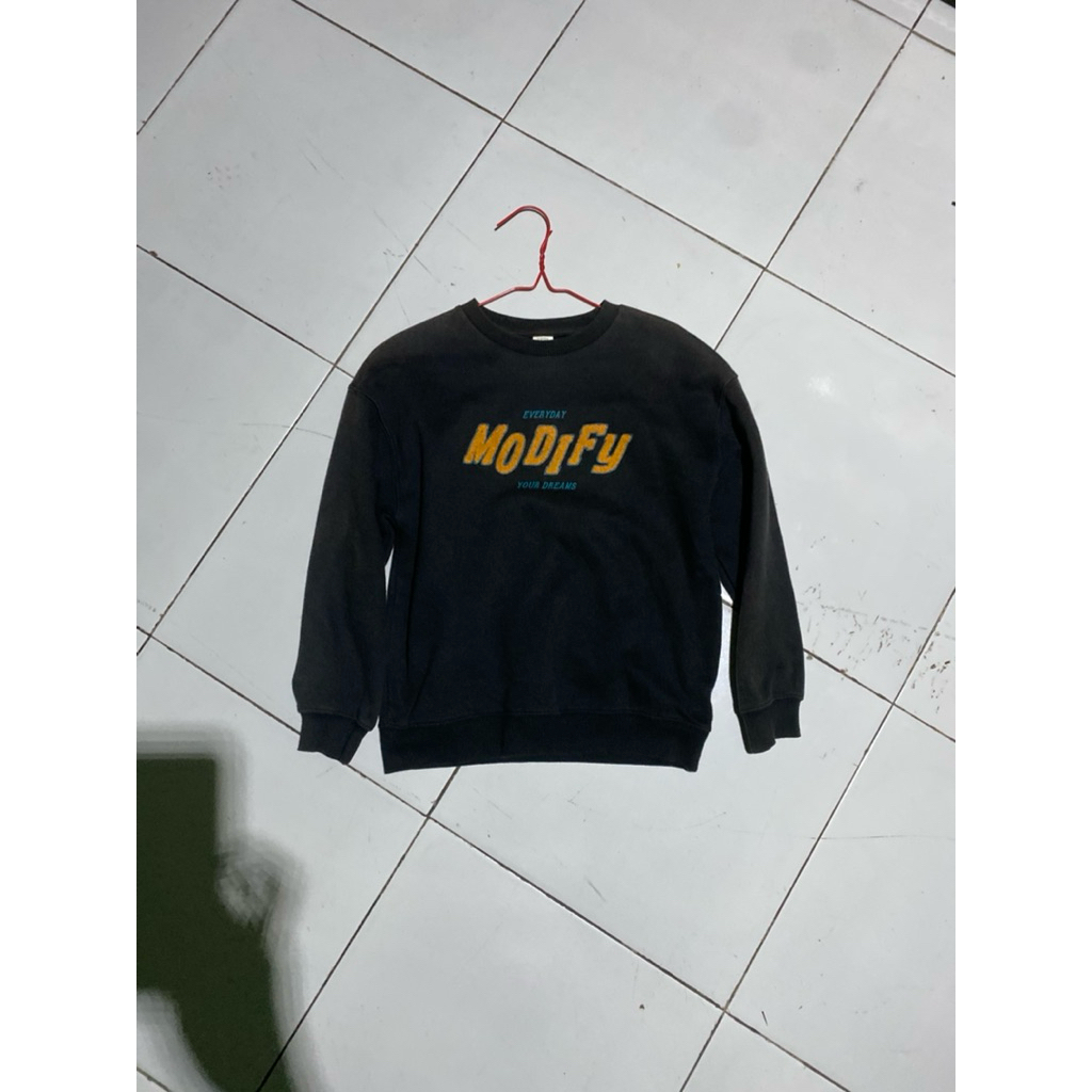 sweater art avant garde