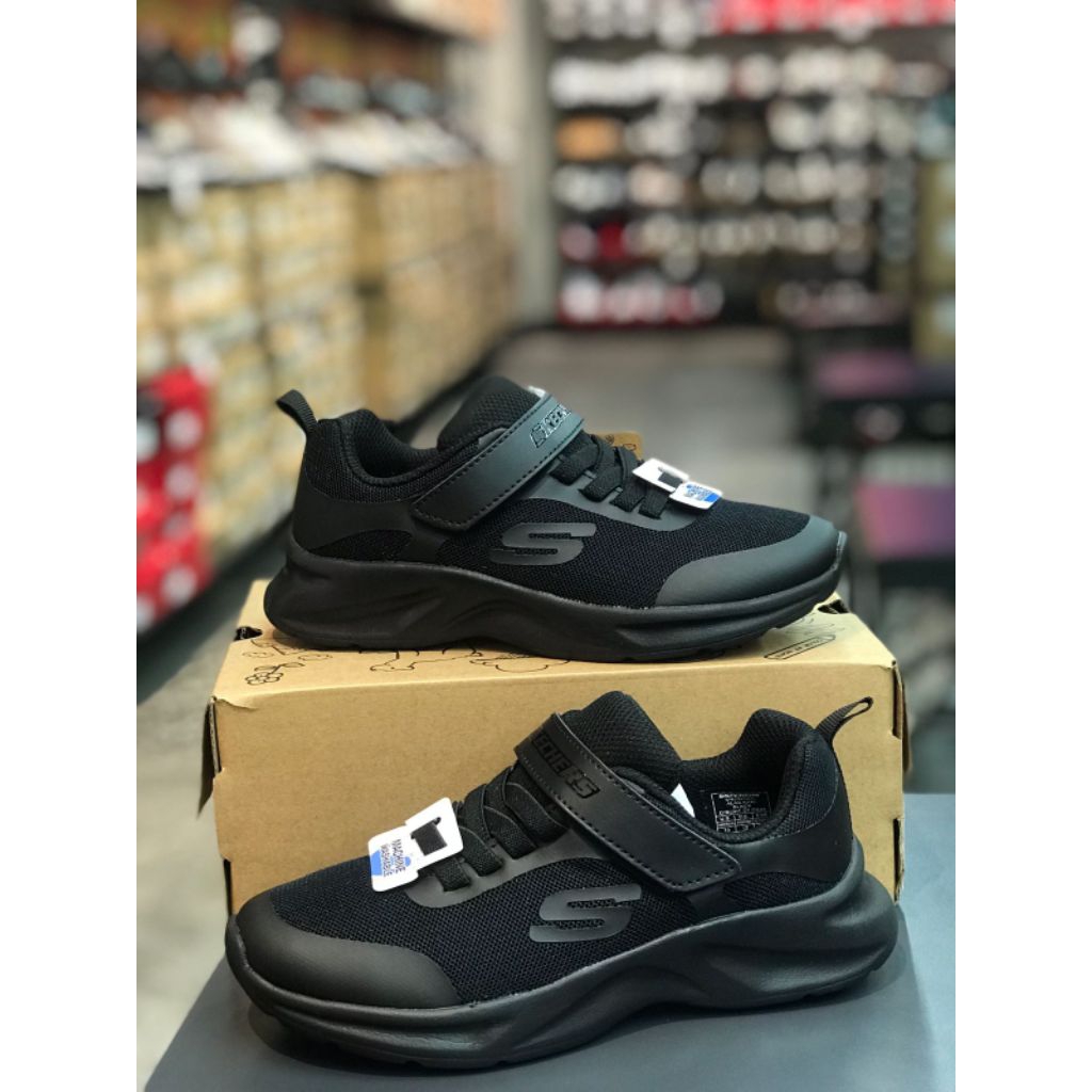 skechers sale / sepatu anak sekolah