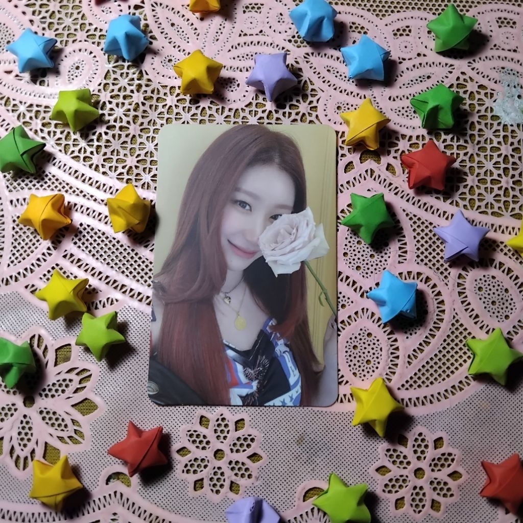 photocard chaeryoung itzy crazy in love