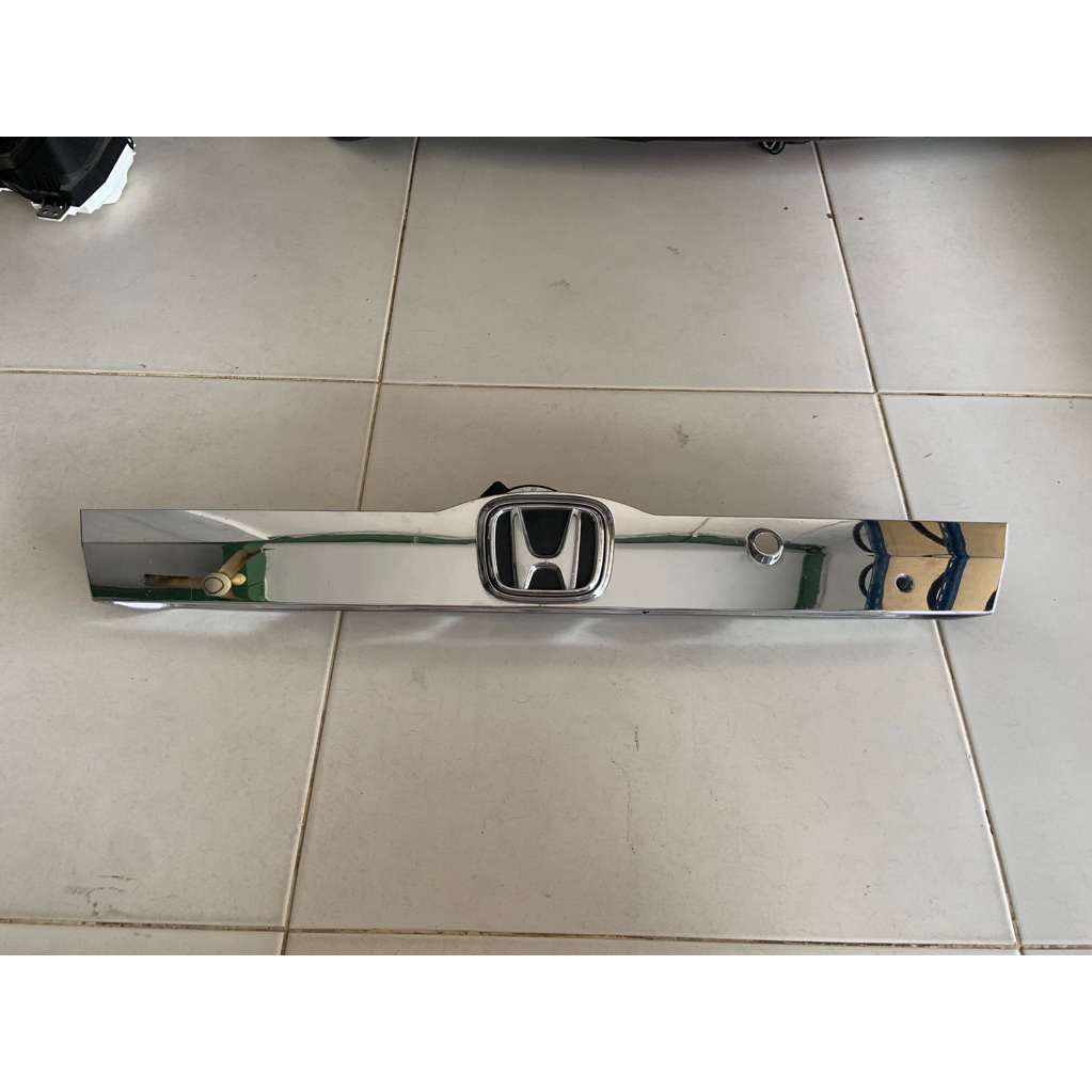 trunklid hybrid jazz ge8 original jepang