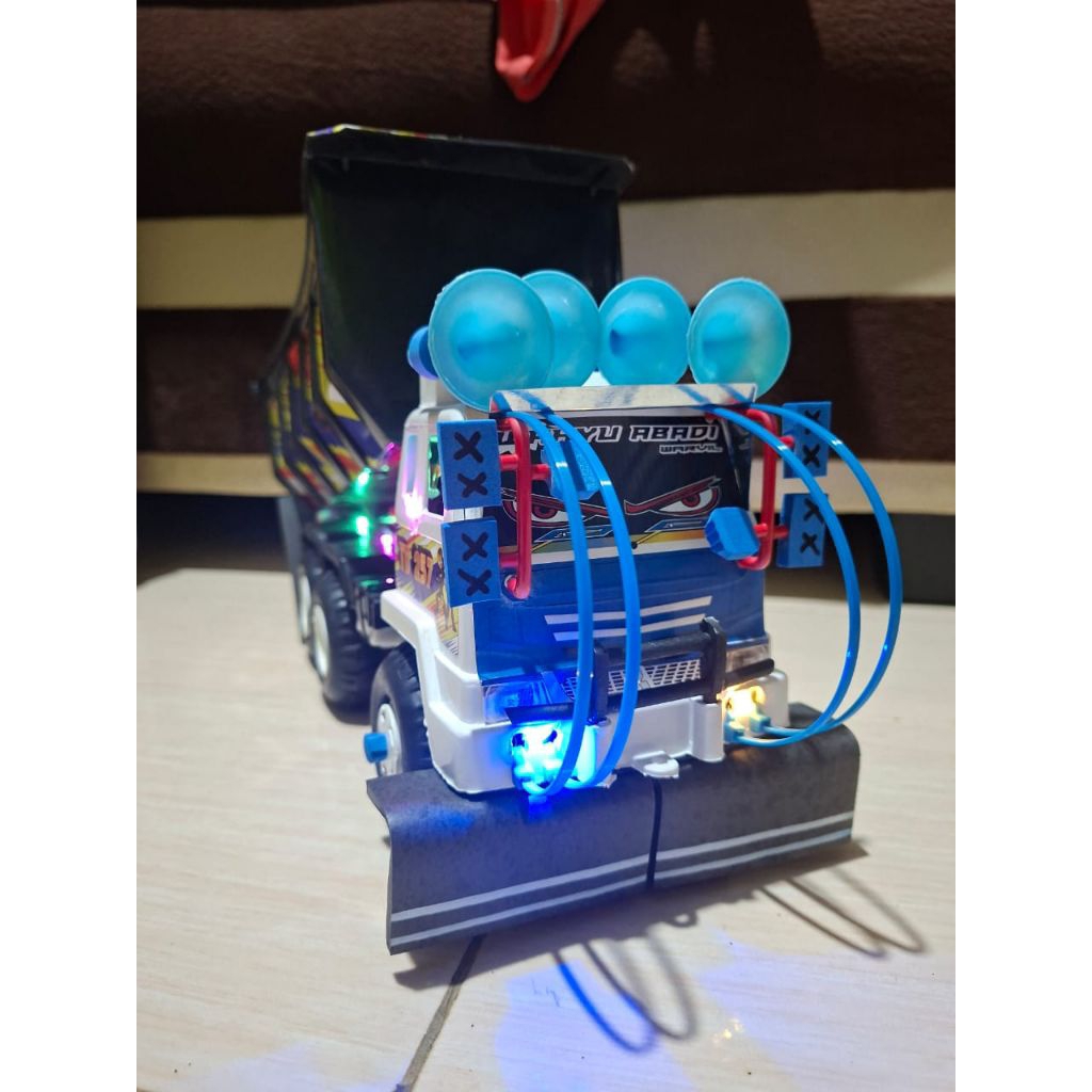 mainan_modifikasi_wahyu,abadi.biru+led+4.trompet