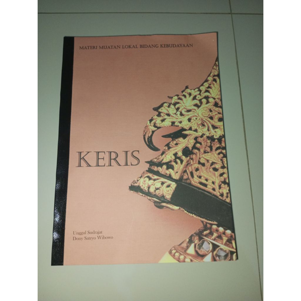 Buku Sejarah Keris