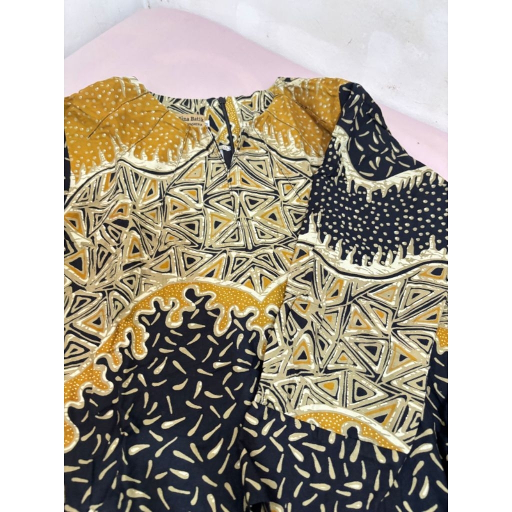 QISTINA BATIK KERJA UKURAN M