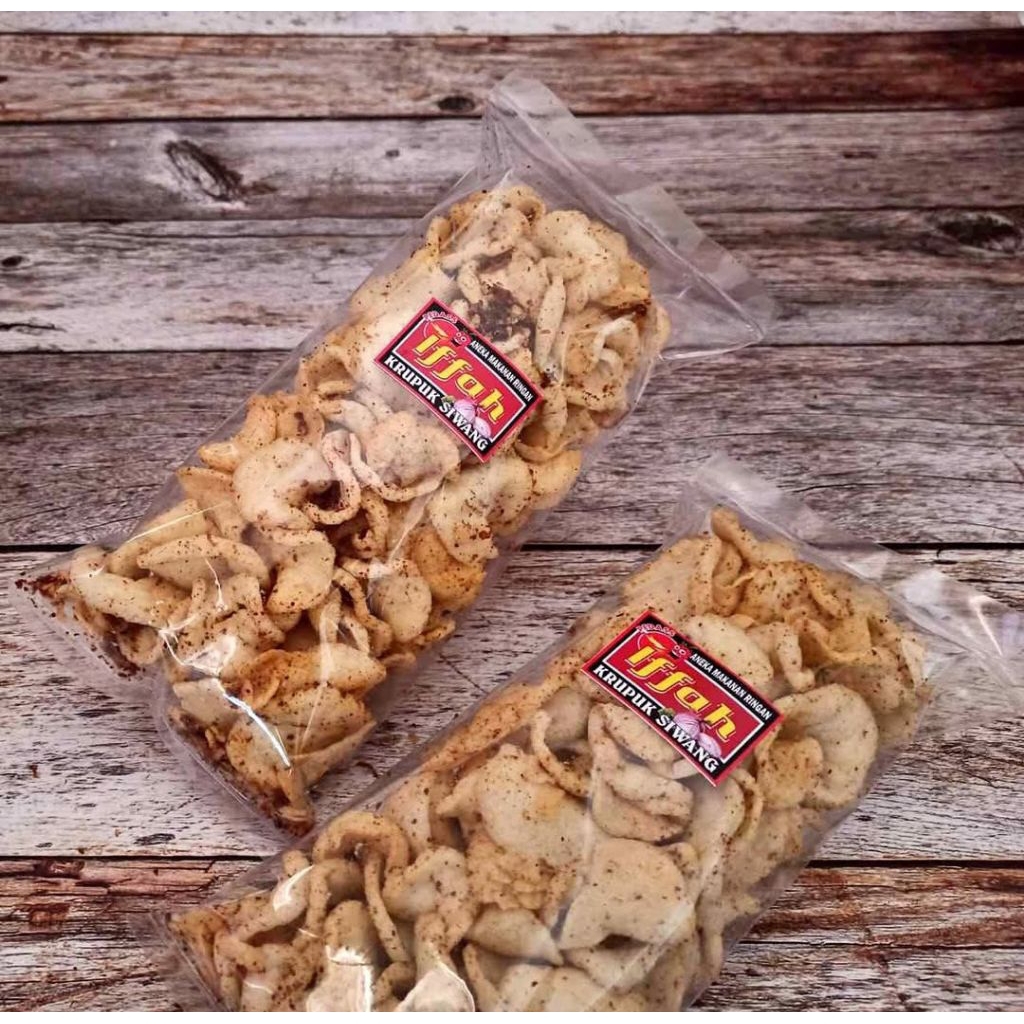 

Kerupuk Melarat Bumbu Siwang Pedas Renyah Nikmat Khas Kota Cirebon Kemasan JUMBO