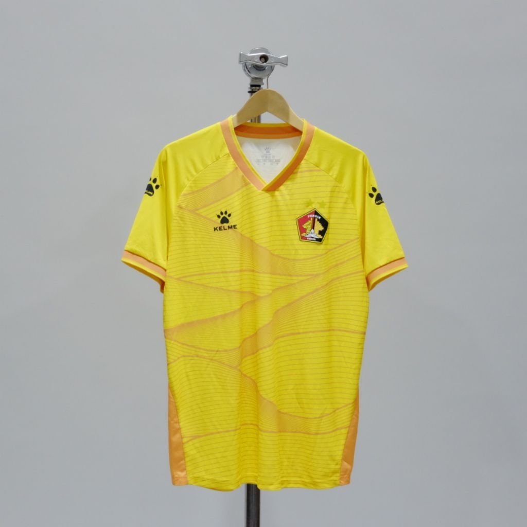 Original Kelme Jersey Training Set White Persik Kediri