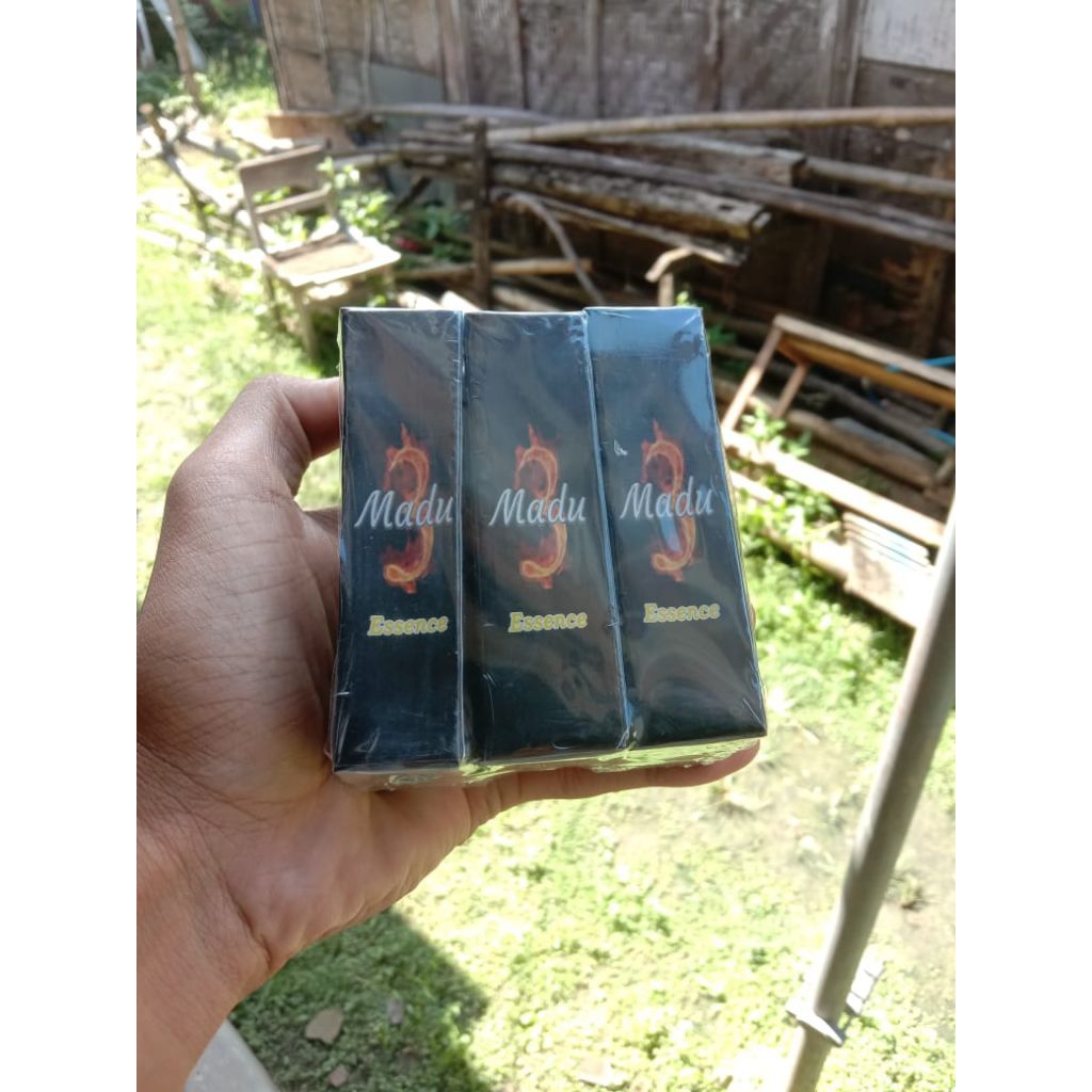 

ESSEN MADU 3