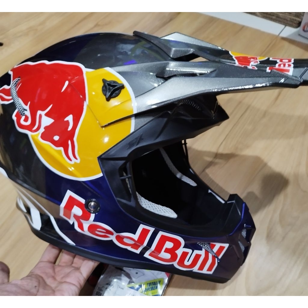HELM JPX REPAINT AIROH REDBULL