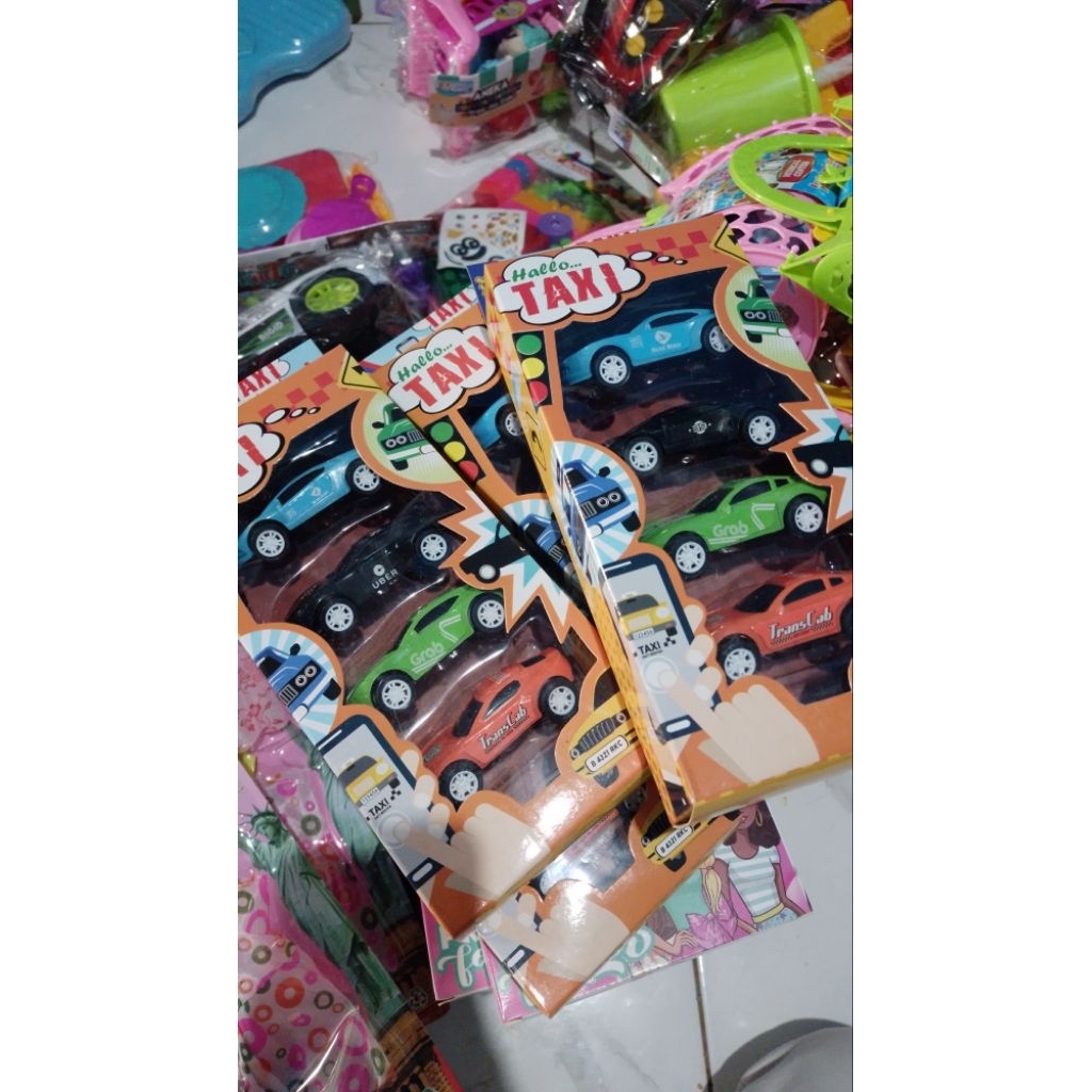 Mainan Mobil Taxi Pull Back RKC 02008-3 / Mobil mobilan isi 4 pcs / Mainan Anak Mobil Taxi