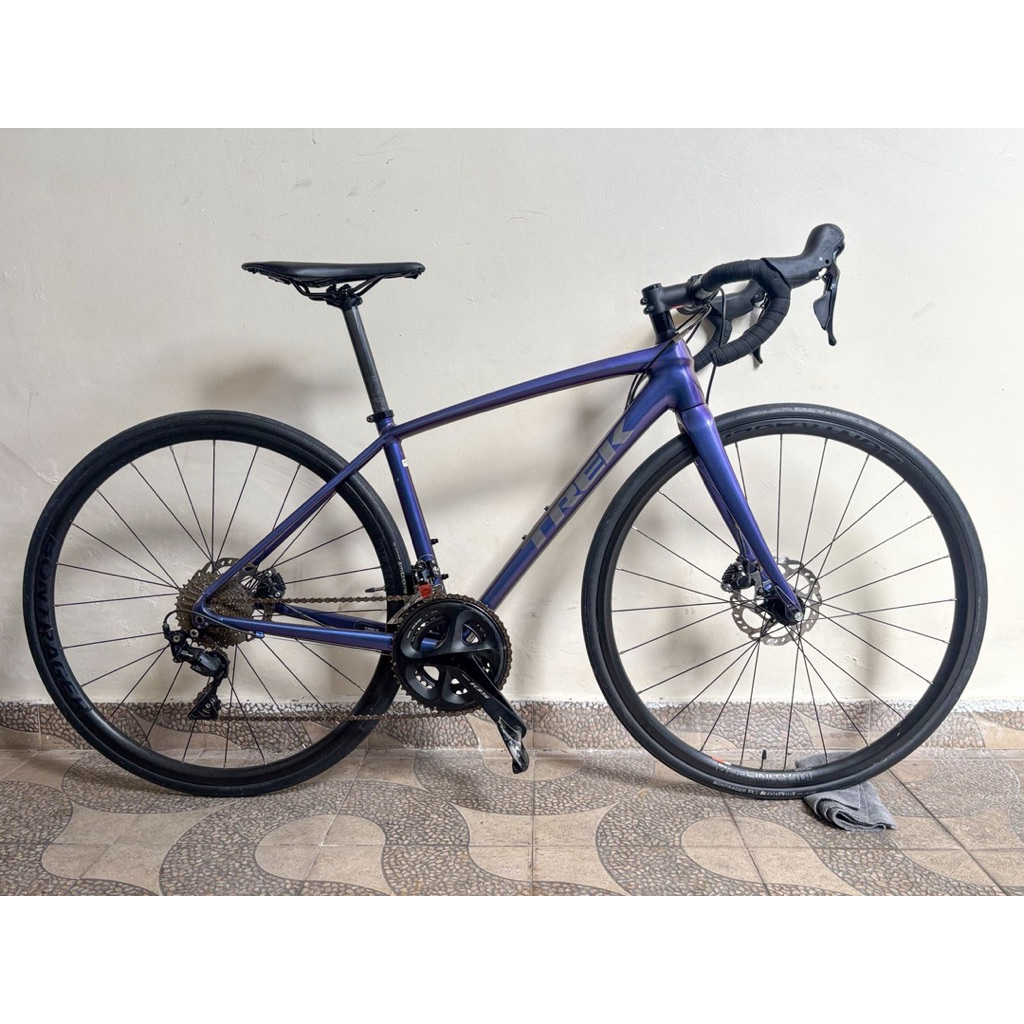 ROADBIKE TREK EMONDA ALR 5 DISC