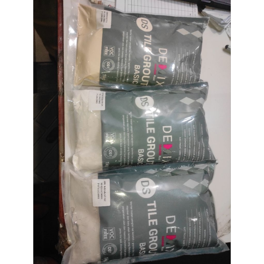 Oker / Pengisi Nat Keramik Demix